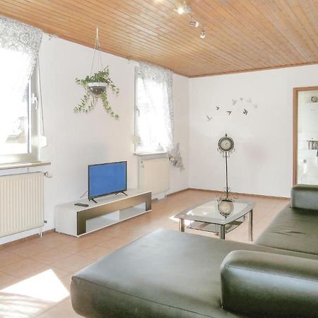 Gorgeous Apartment In Lahnstein With Kitchen Luaran gambar