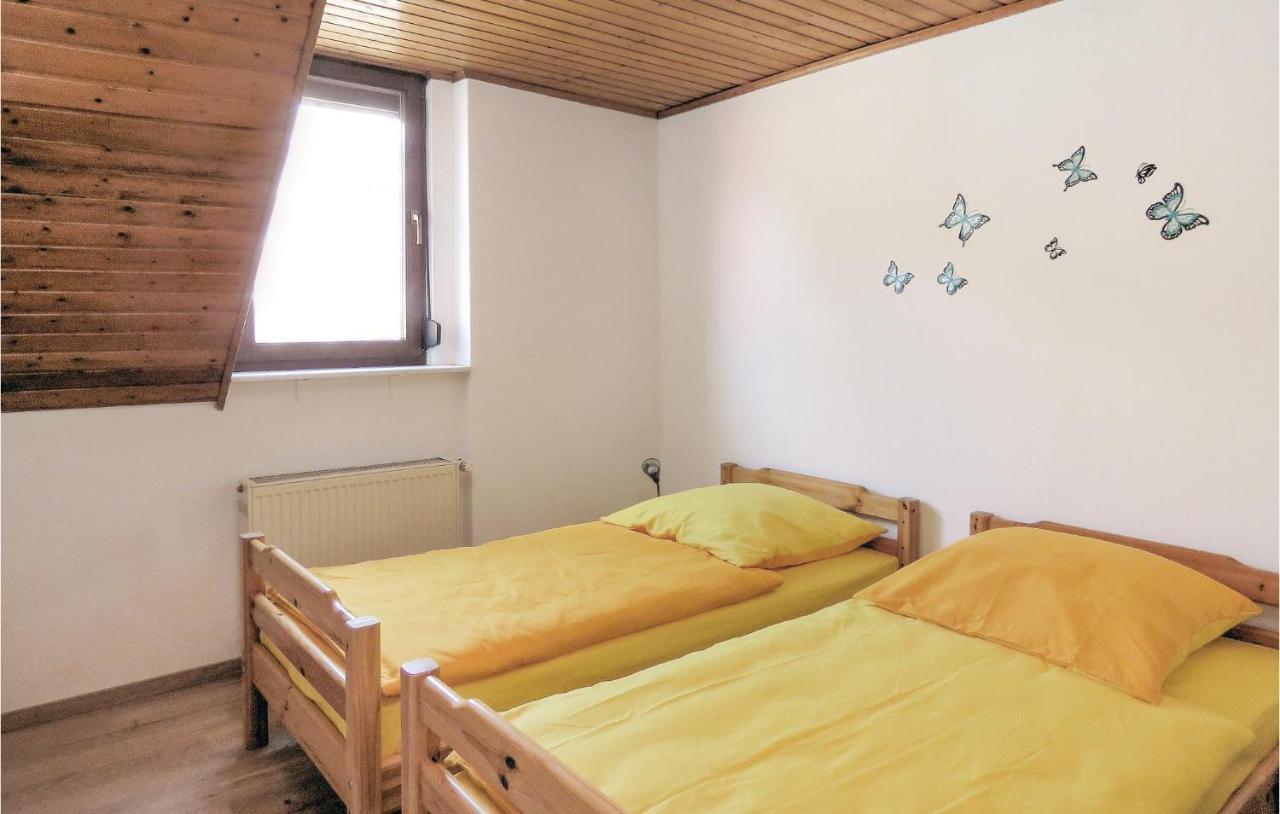 Gorgeous Apartment In Lahnstein With Kitchen Luaran gambar